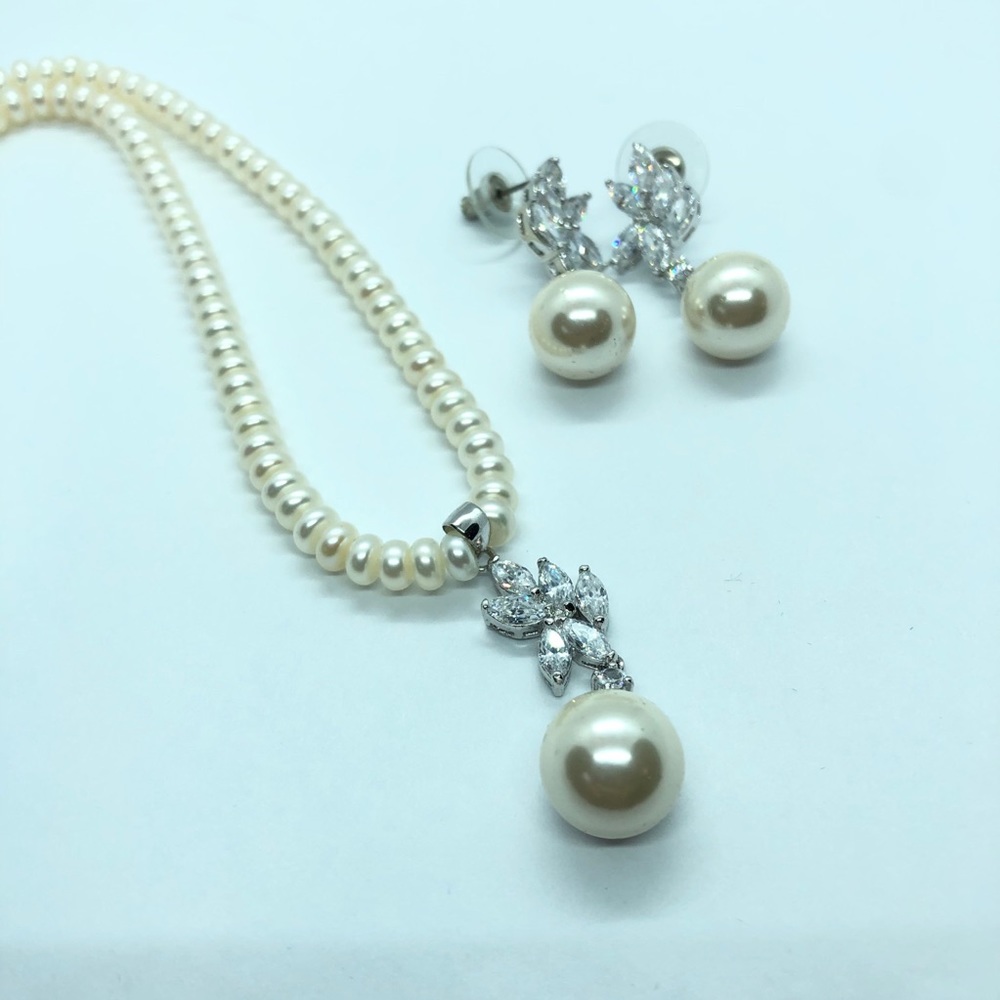 Mangatrai Freshwater Pearls Set